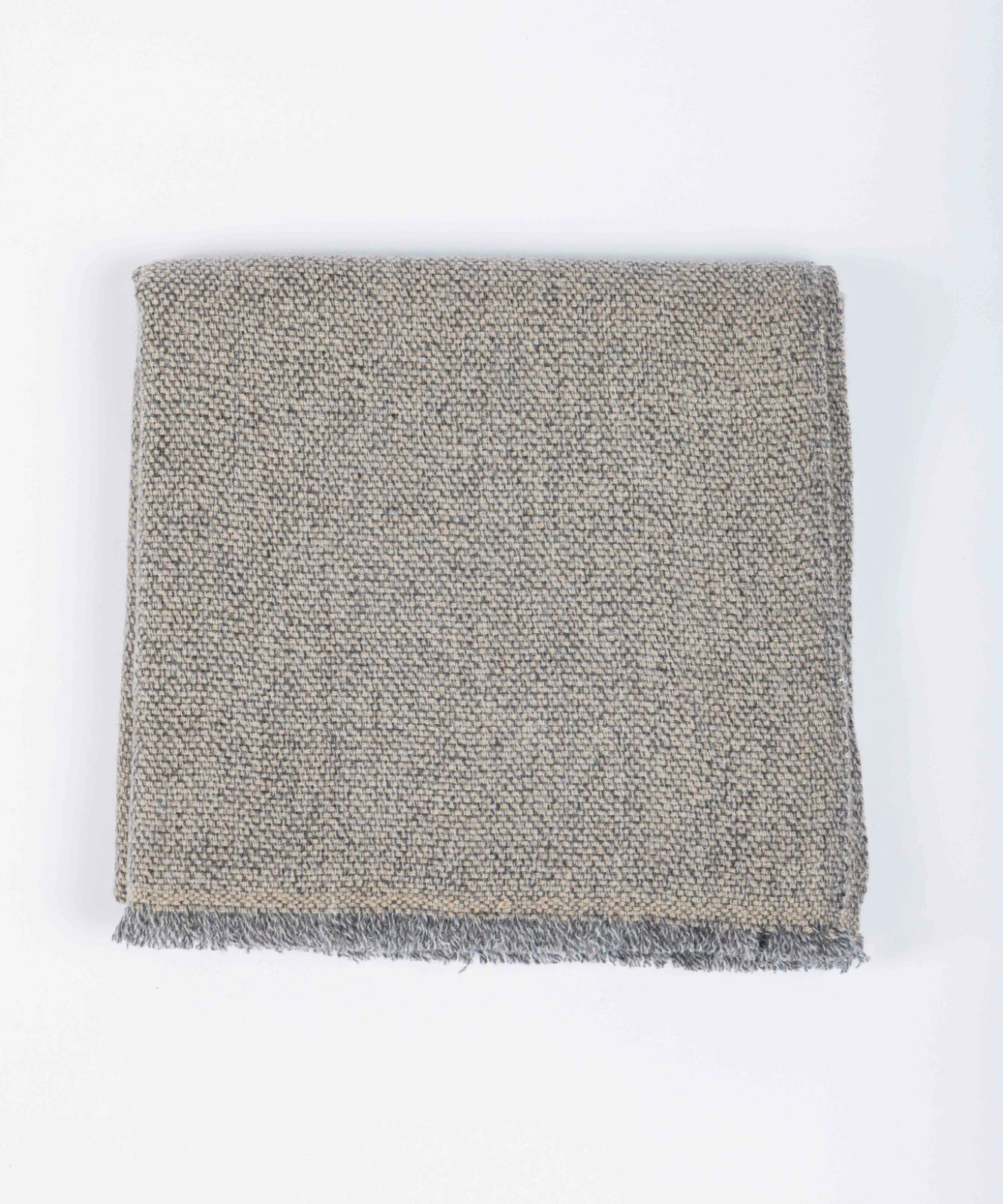 WD27 - Basket Weave Scarf detail view