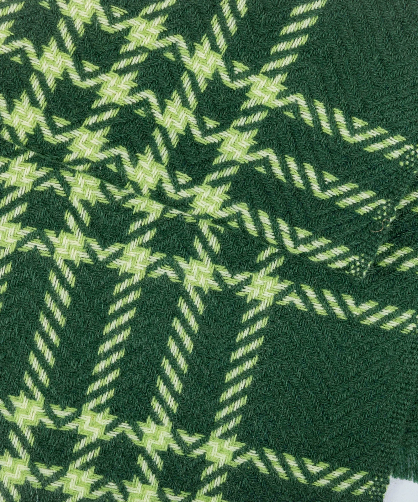 WD30 - Herring Bone Scarf perspective view