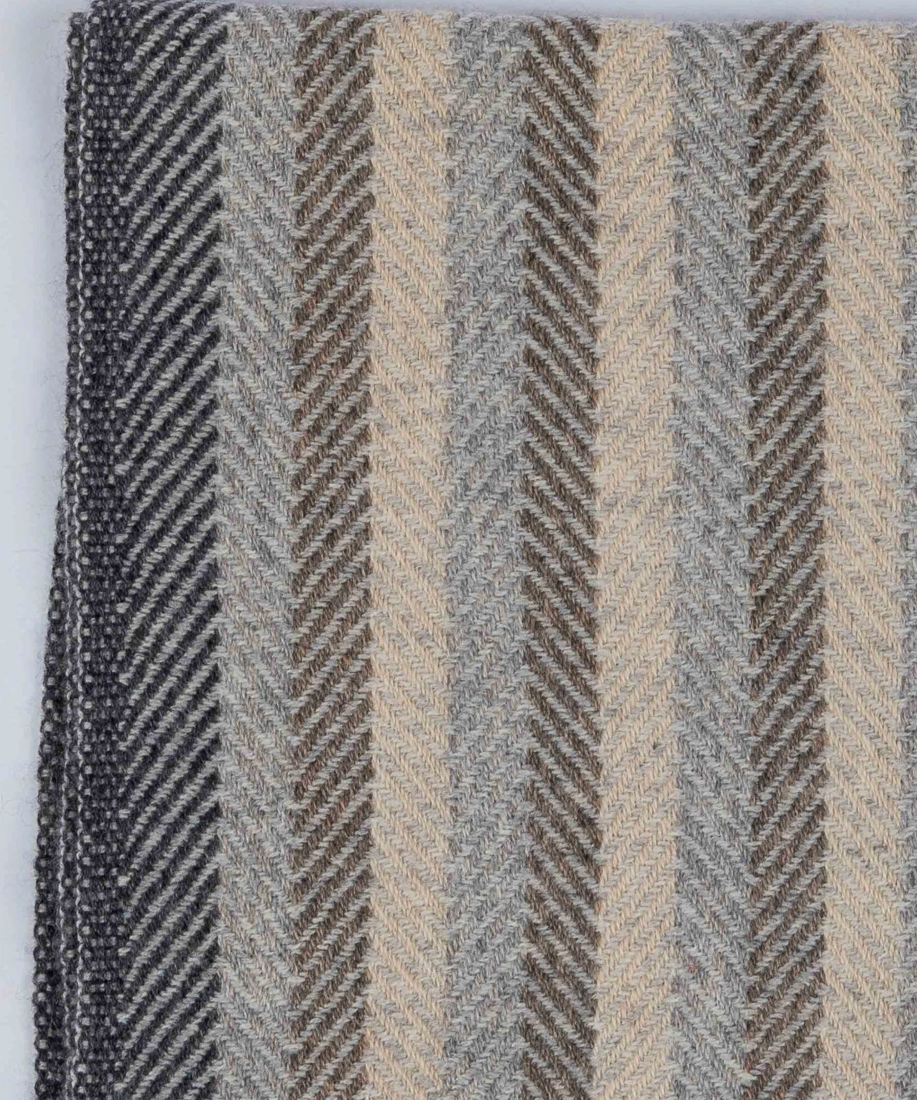 WD37 -Herring Bone Striped Scarf detail view